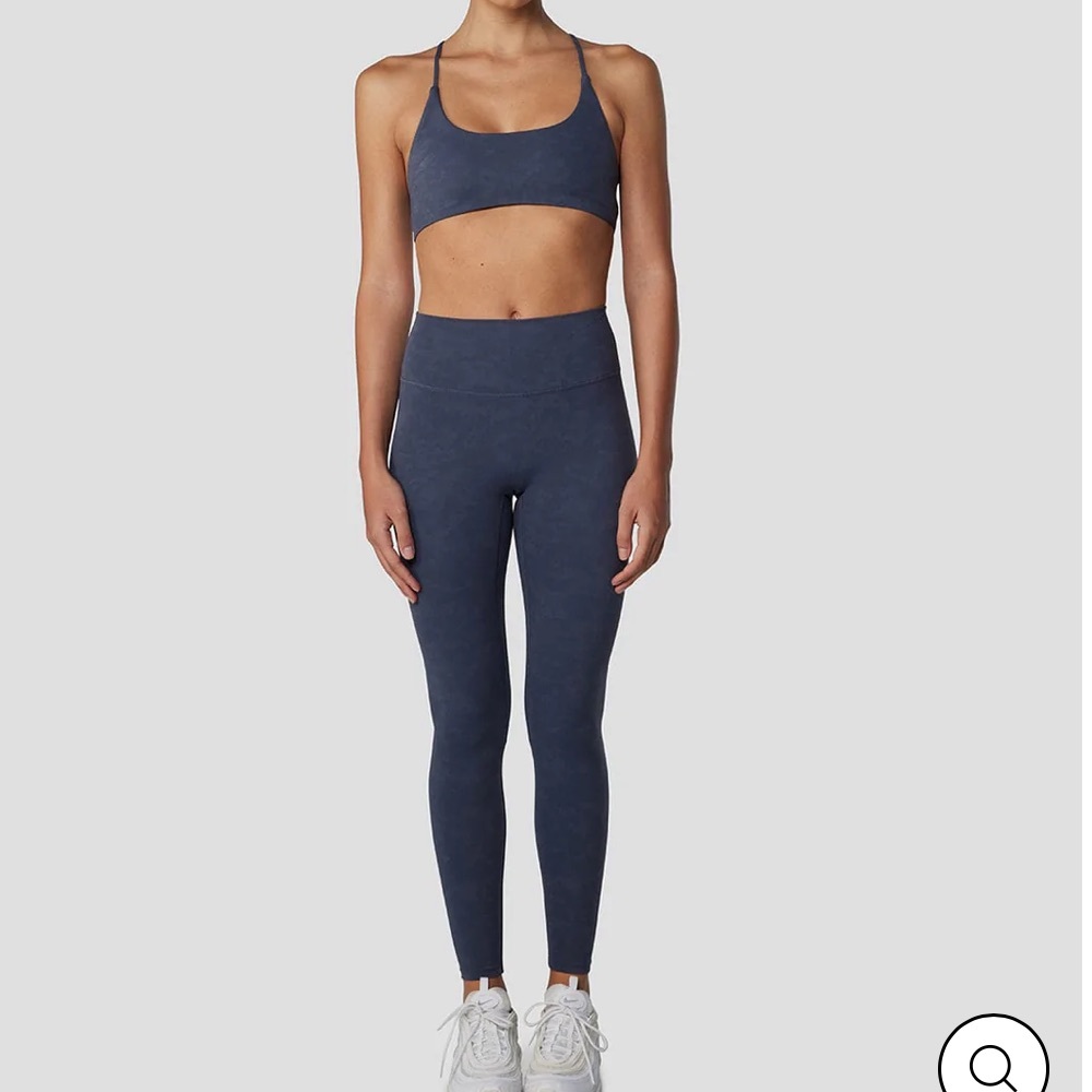 Crop shop boutique fade scrunch leggings